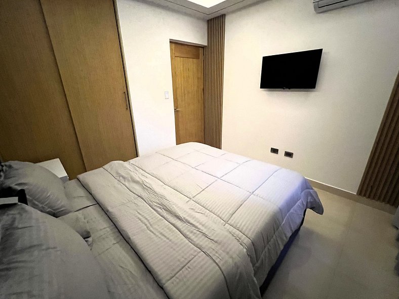 Confortable apartment for 8 pax in Santiago