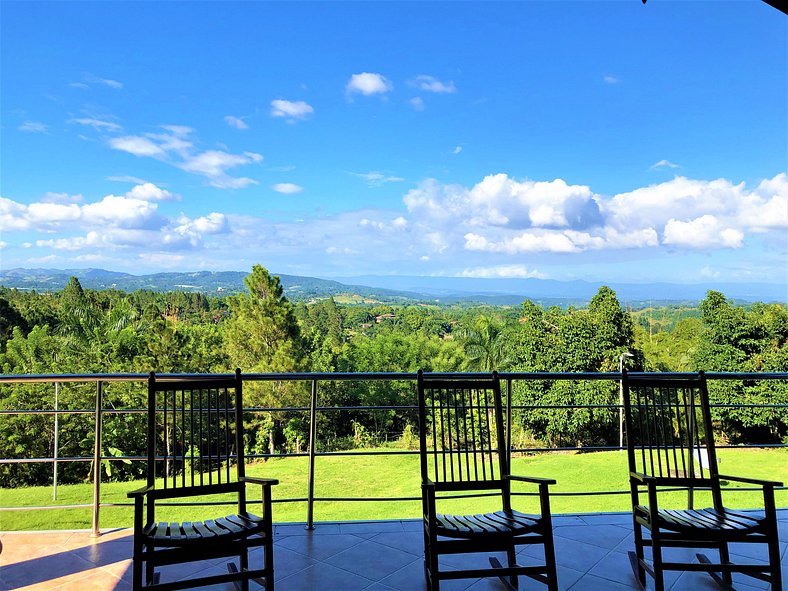 Villa Bartolo, Villa in Jarabacoa with mountain views