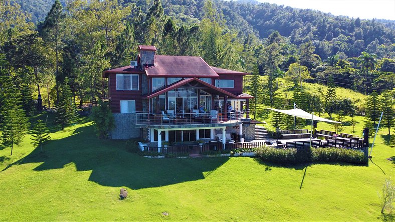 Villa Bartolo, Villa in Jarabacoa with mountain views