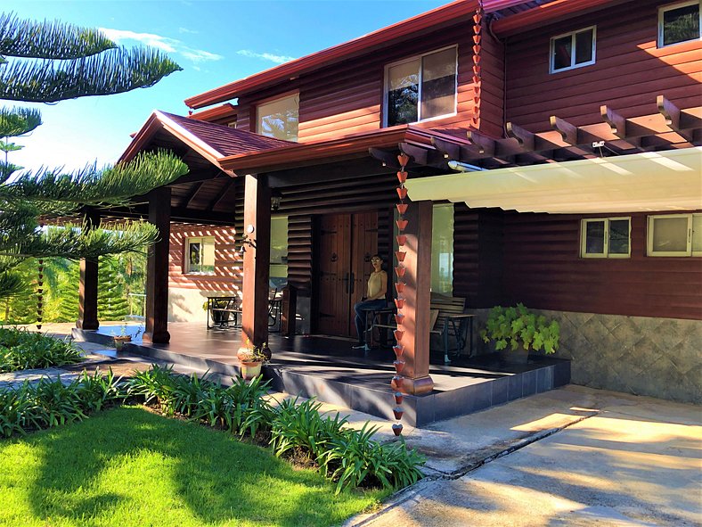 Villa Bartolo, Villa in Jarabacoa with mountain views