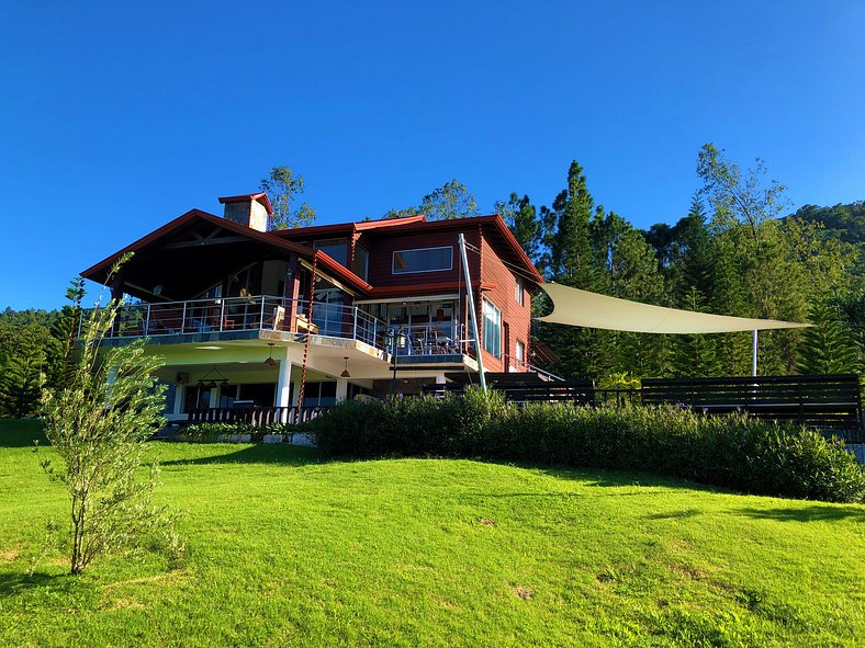 Villa Bartolo, Villa in Jarabacoa with mountain views