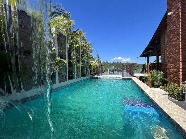 Villa Berry, villa in Jarabacoa with pool