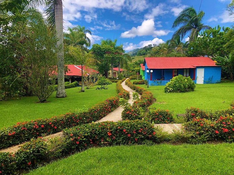 Villa El Almendro - Country House for 11 people in Jarabacoa