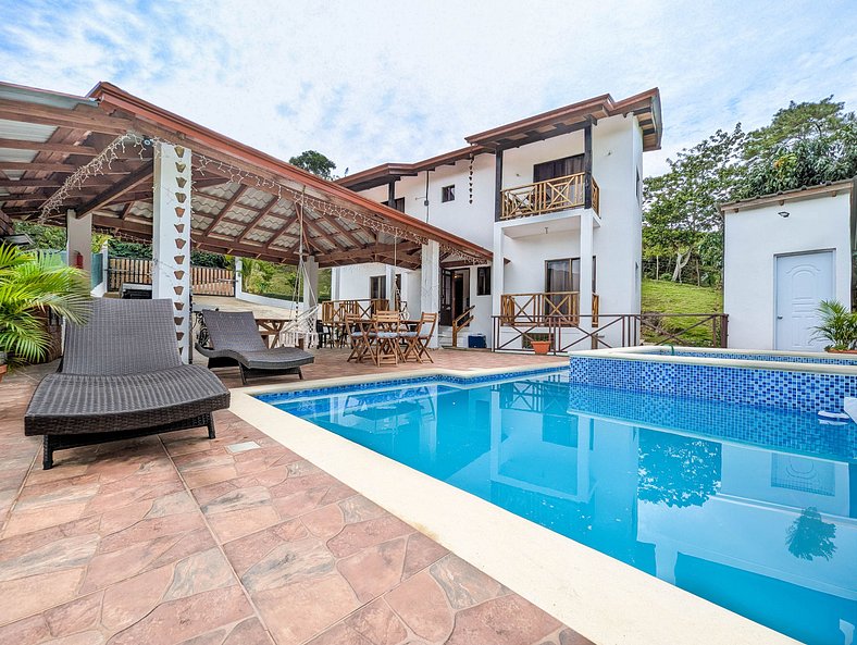 Villa Maravilla: Incredible views from the pool