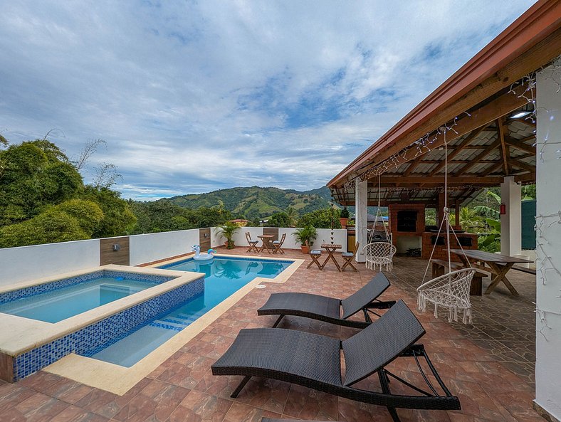 Villa Maravilla: Incredible views from the pool